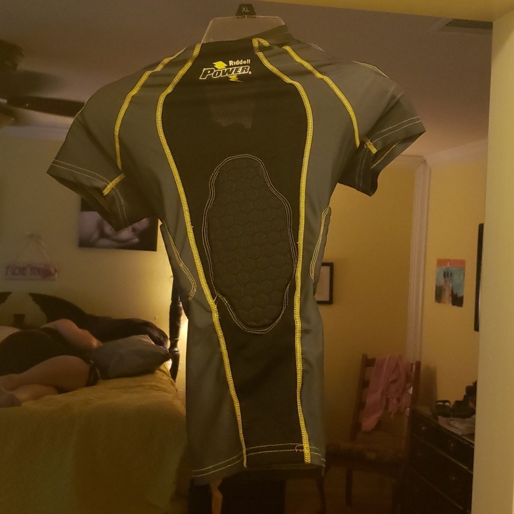 Comprestion protection shirt